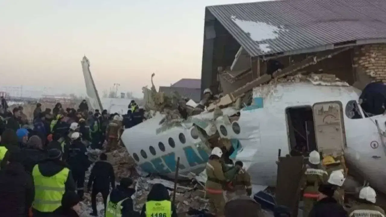 Крушение самолёта Bek Air: пилоты самолёта признаны виновными