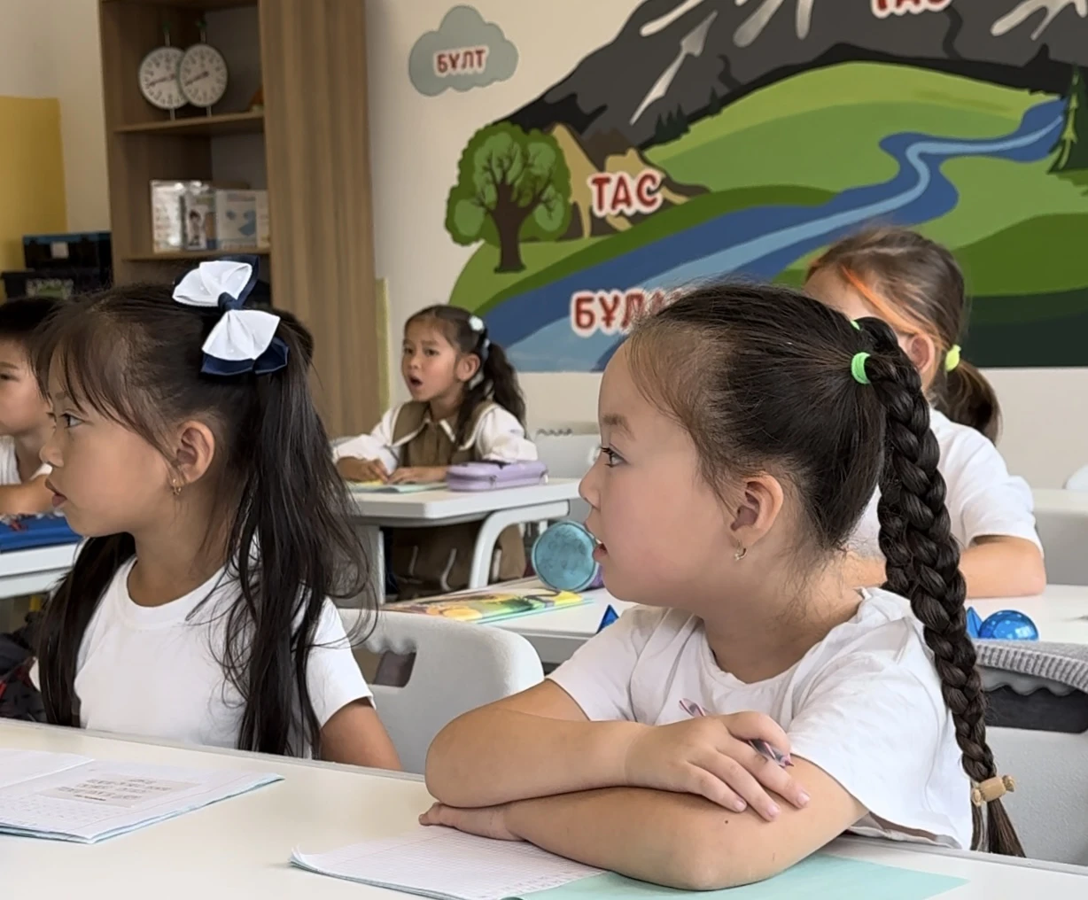 «Малышкина школа»: родителям показали как готовят детей к 1 классу в Уральске