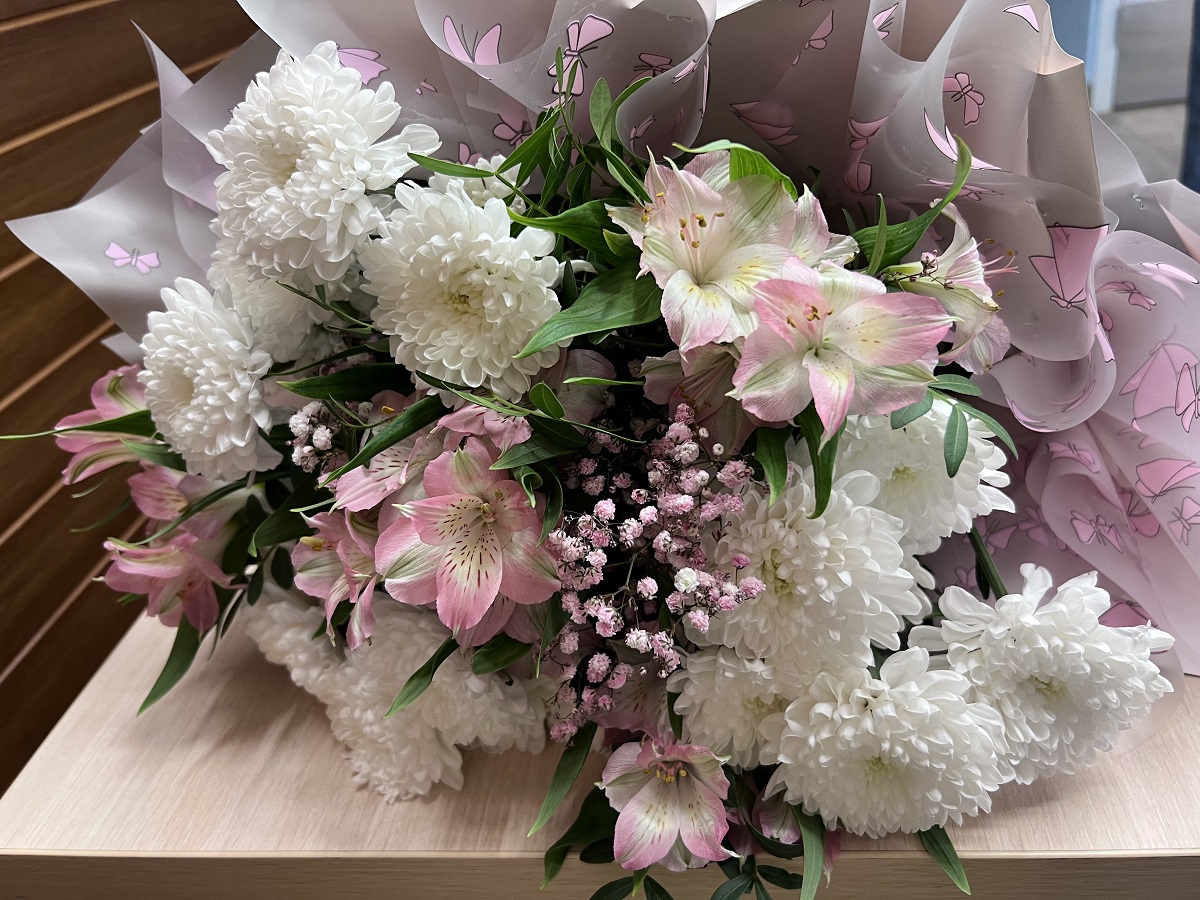 Купить цветы с доставкой: удобство и красота в каждом букете