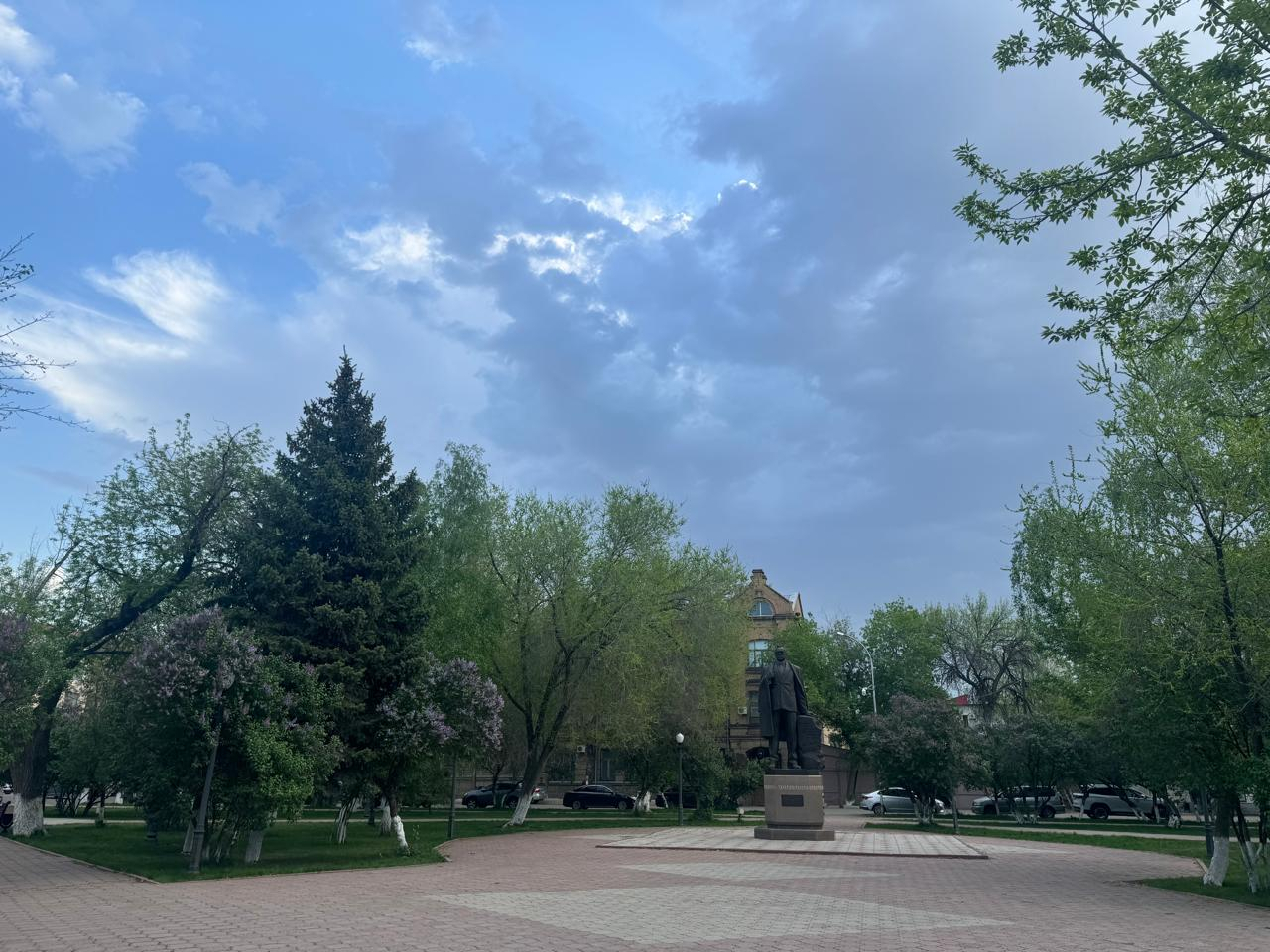 Дождь и град: о погоде на западе Казахстана 27 апреля