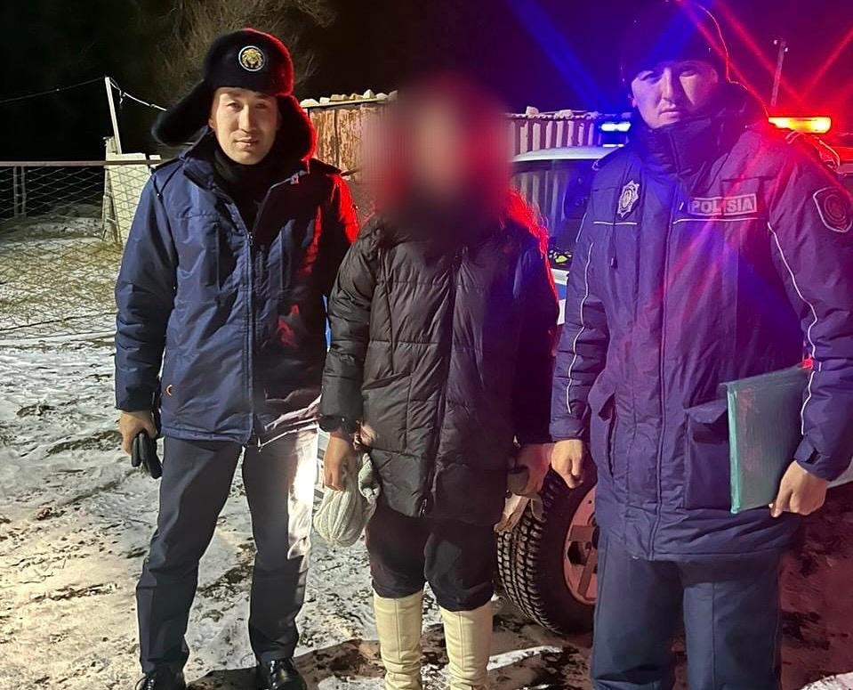 После 7 часов поиска пропавшую девушку нашли в степи ЗКО