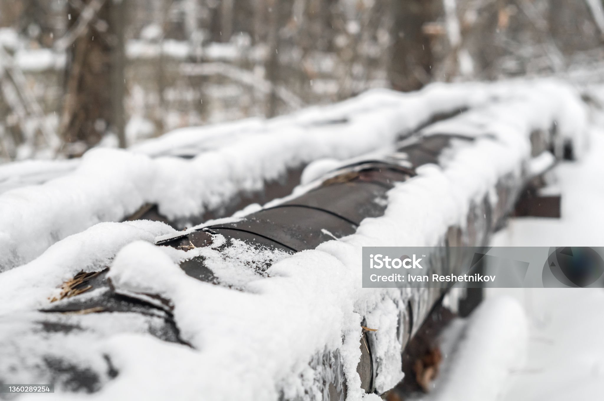 Два трупа обнаружили в теплотрассе в Атырау