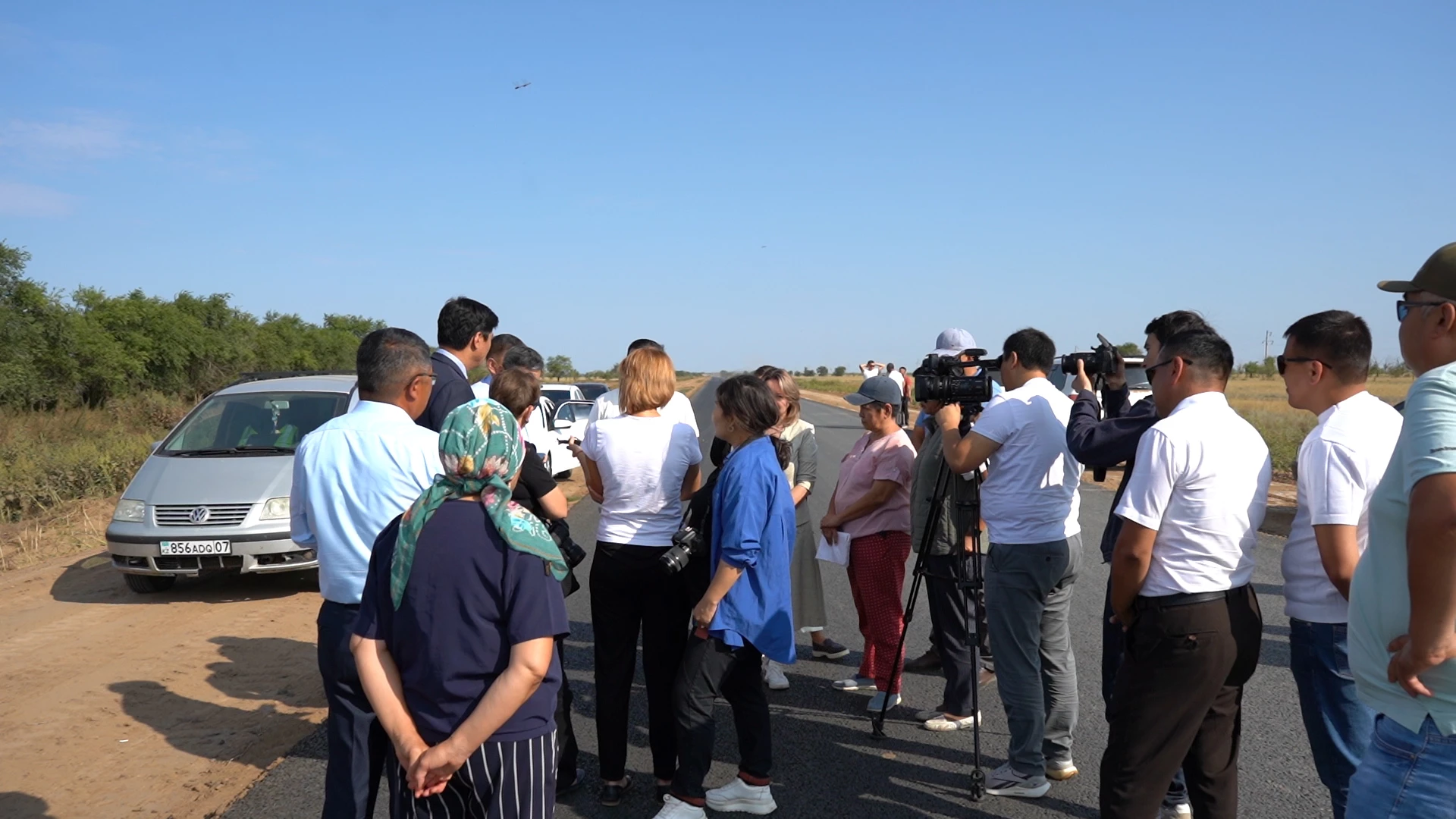 Сельчане пожаловались на затянувшуюся реконструкцию дороги в ЗКО