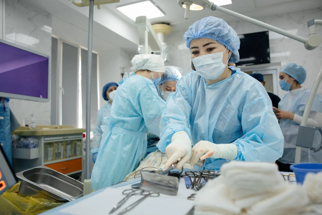 По 10 млн тенге выплатили врачам прибывшим работать в села Атырауской области