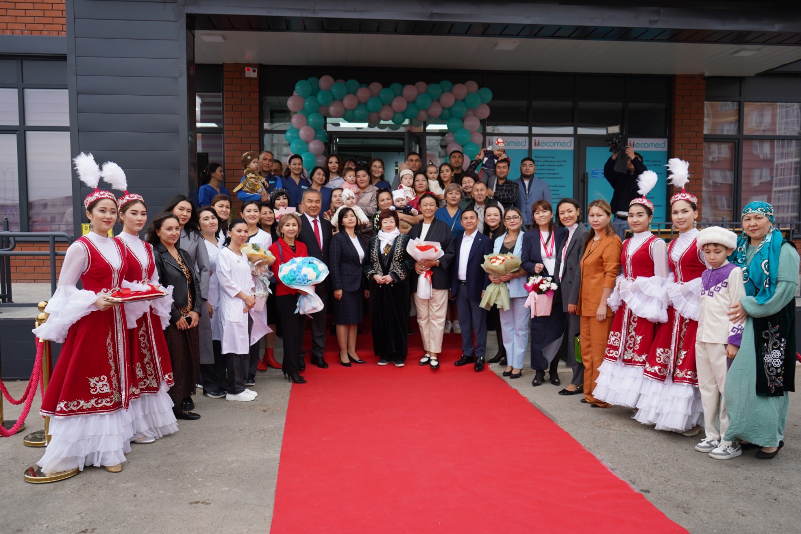 Основатель ЭКО в Казахстане Салтанат Байкошкарова посетила открытие нового здания «Экомед Жайык» в Уральске