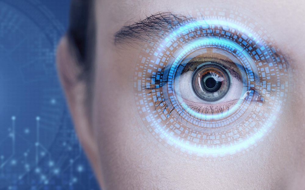 Сканировать сетчатку глаза будут казахстанцам в аэропортах перед полетами