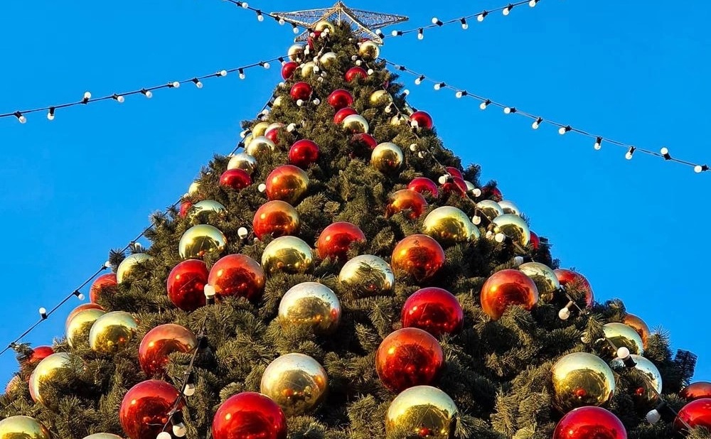 Елки за 14 млн: сколько потратят акиматы Западного Казахстана на украшения