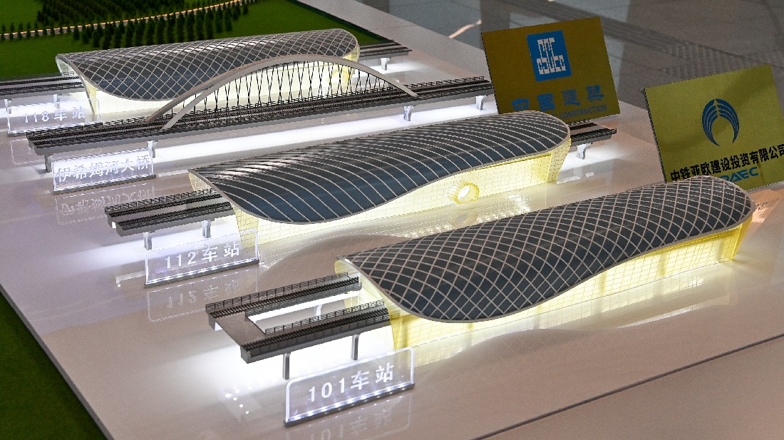 Беспилотные поезда LRT  запустят до конца 2025 года