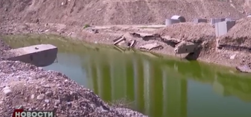 Первоклассник погиб в яме с отходами — аким района лишился должности