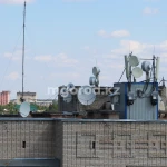 Радиофобы не дают устанавливать антенны сотовых операторов на многоэтажках Уральска