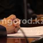 16 пенсионеров работают на госслужбе в ЗКО