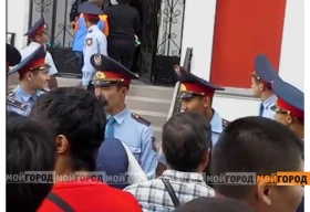 Пять лет лишения свободы грозит полицейскому чиновнику в Уральске за взятку
