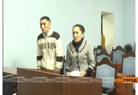 Дерево упало на летнее кафе в Алматы