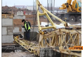 Школьников и студентов Атырау перевели на дистанционку