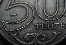 Все меньше казахстанцев живут за счет государства
