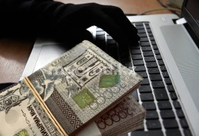Пенсионерке из Актобе предложили "продлить работу SIM-карты" и оформили на нее кредит