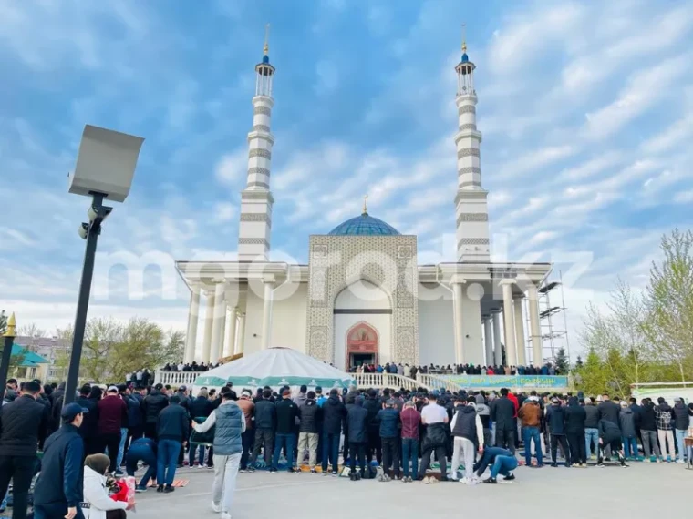 Часть проспекта перекроют во время Айт намаза в Уральске | Мой Город Часть проспекта перекроют во время Айт намаза в Уральске