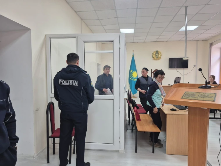 Жителя Уральска судят за убийство лучшего друга: мать погибшего не верит в его виновность | Мой Город Жителя Уральска судят за убийство лучшего друга: мать погибшего не верит в его виновность