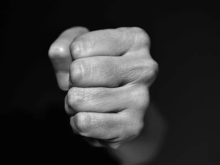 В ЗКО двое мужчин подрались в здании районного акимата | Мой Город В ЗКО двое мужчин подрались в здании районного акимата