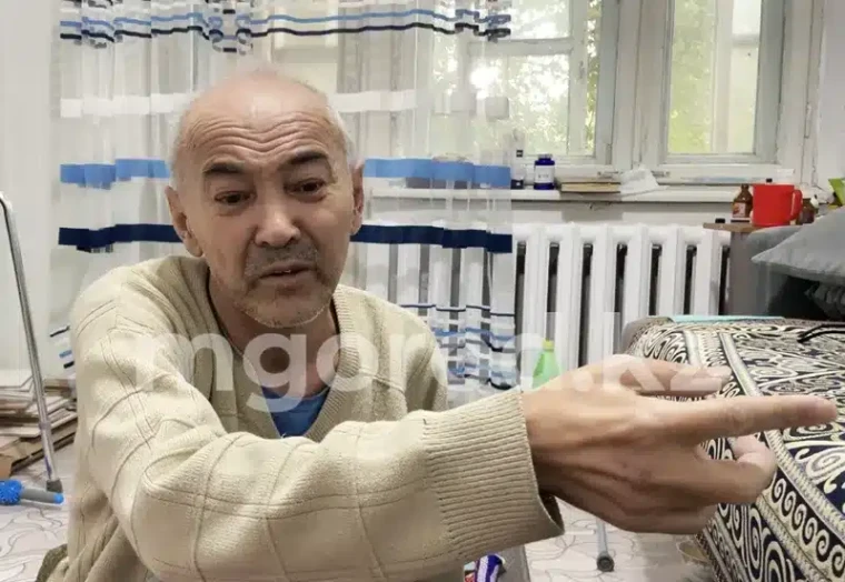 Жильцы многоэтажки в Уральске заставили демонтировать пандус в подъезде