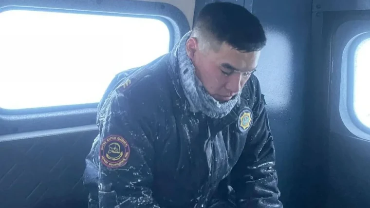 Бежавший в буран 18 км актюбинской спасатель получил орден | Мой Город Бежавший в буран 18 км актюбинской спасатель получил орден